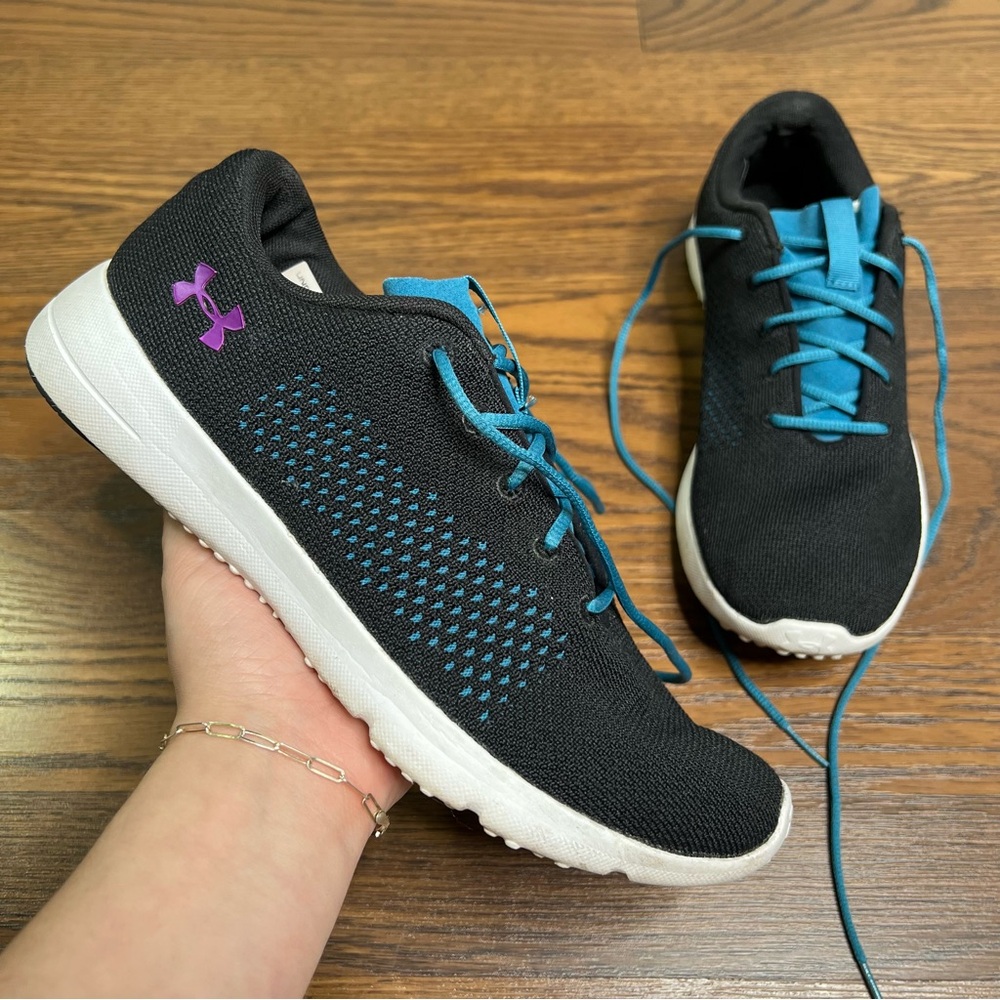 Under Armour Rapid LE Women's Athletic Shoes in black and blue size Women’s 9